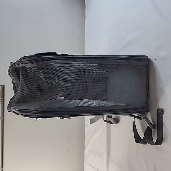 NWOT Petseek 2 in 1 Soft-Sided Airline Approved Backpack Travel Pet Carrier - Picture 4 of 16